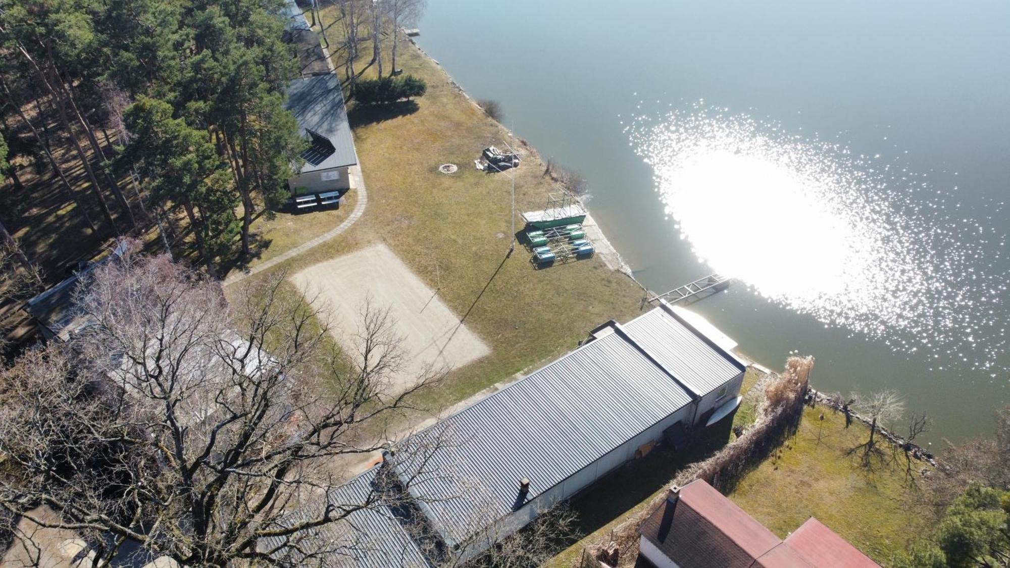 Yacht Club Bezdrev Hotel Hluboka nad Vltavou Bagian luar foto